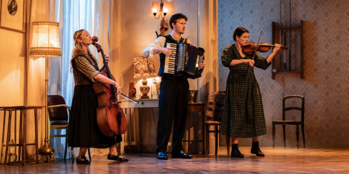 Produktionsaufnahmen von The Cherry Orchard von Johan Persson