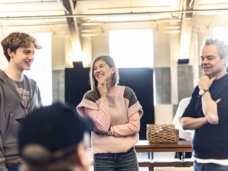 New Rehearsal Photos of Rosamund Pike and Cast for Inter Alia Transfer