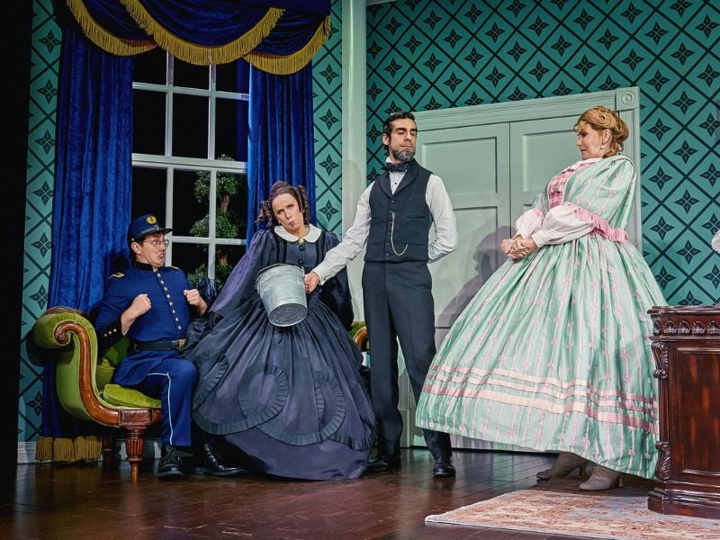Oh, Mary! production shot with Oliver Stockley (Mary's Husband's Assistant), Catherine Tate (Mary Todd Lincoln), Scott Karim (Mary's Husband) and Kate O'Donnell (Louise).