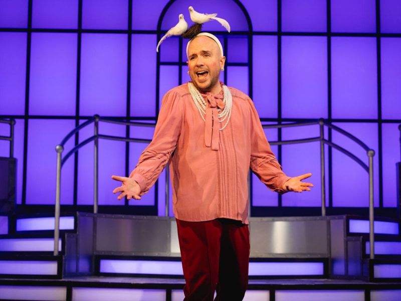 First Look: Tom Allen Joins Titanique at the Criterion Theatre