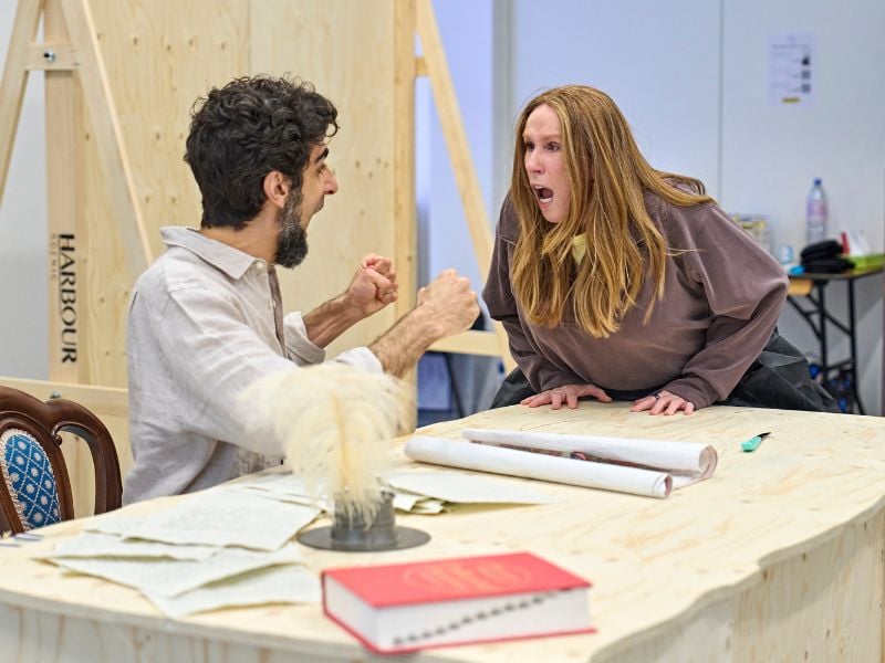 First Look - Catherine Tate in Rehearsals for Oh, Mary! 