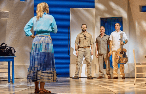 ¡Sigue la fiesta con estos programas similares a MAMMA MIA! 