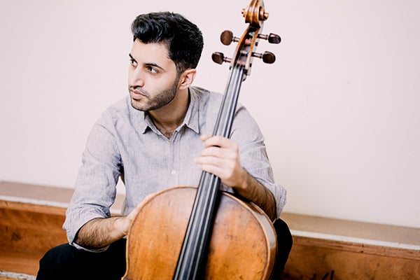 London Philharmonic Orchestra: Kian Soltani plays Dvořák thumbnail